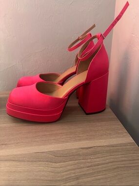 🩷 Hot pink High Heel Platform Ankle Strap Pumps